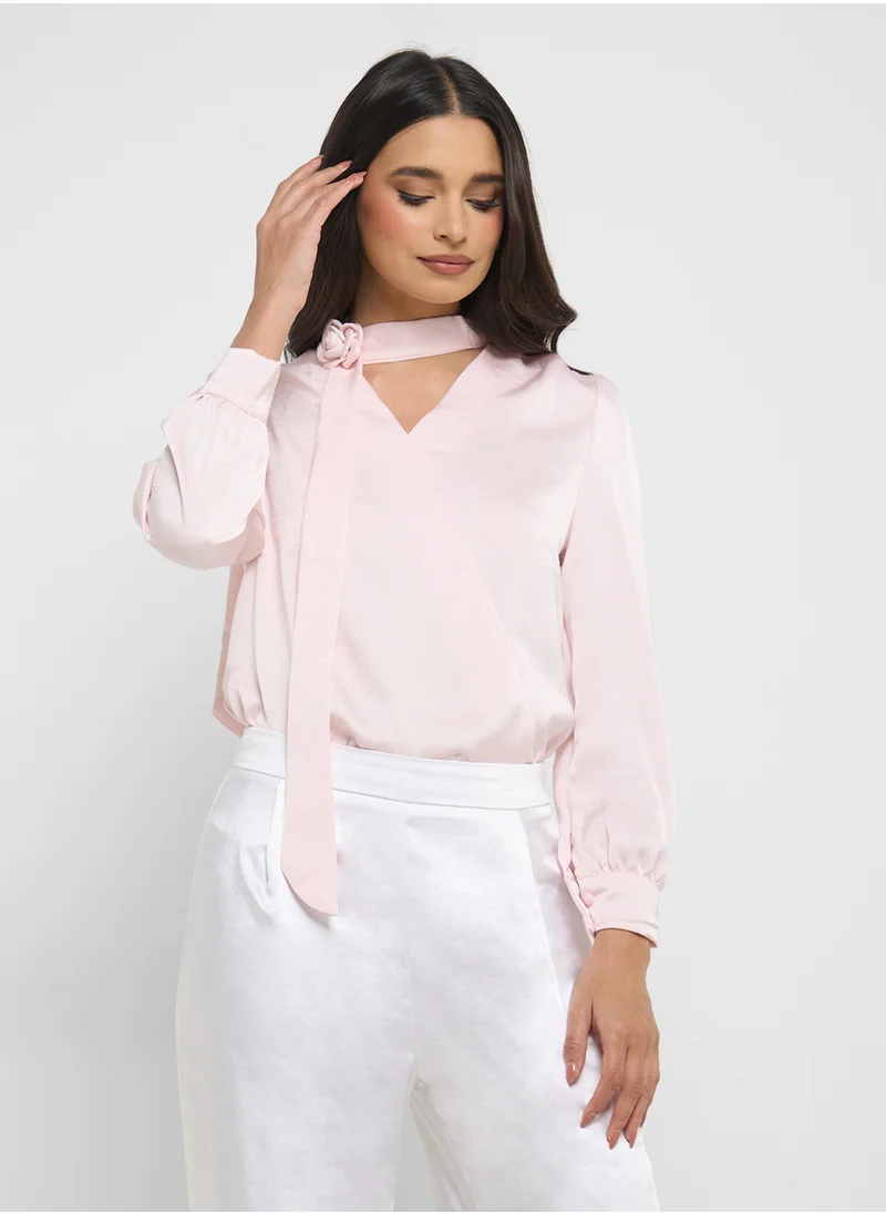ايلا Top With Floral Neck Crossage