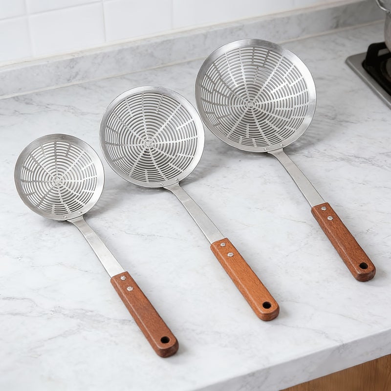 Stainless Steel Fine Mesh Skimmer 16 Inch With Wooden Handle Rust Proof Design Kitchen Tool For Pasta Noodles Degreasing Food Preparation - Image 2