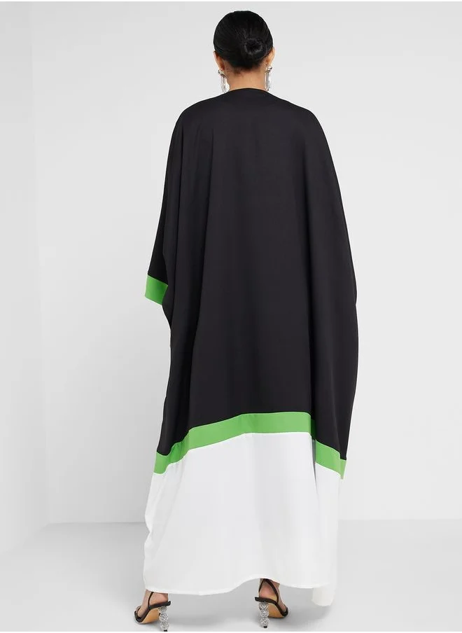 Khizana Colorblock Detail Abaya With Sheila