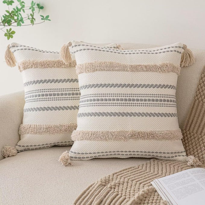 BOHO THROW PILLOW COVERS 20X20 SET OF 2 WOVEN TUFTED FARMHOUSE PILLOWS COVER WITH TASSELS TEXTURED STRIPED CUSHION CASE NEUTRAL PILLOW CASES DECORATIVE PILLOWCASE FOR SOFA COUCH BED KHAKI