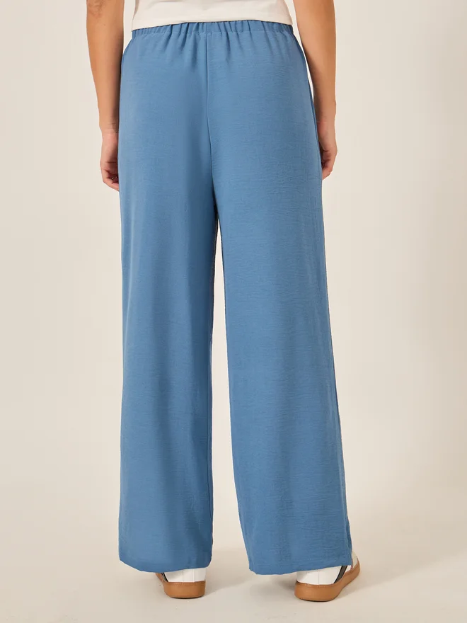 Styli Textured Drawstring Waist Wide Leg Pants
