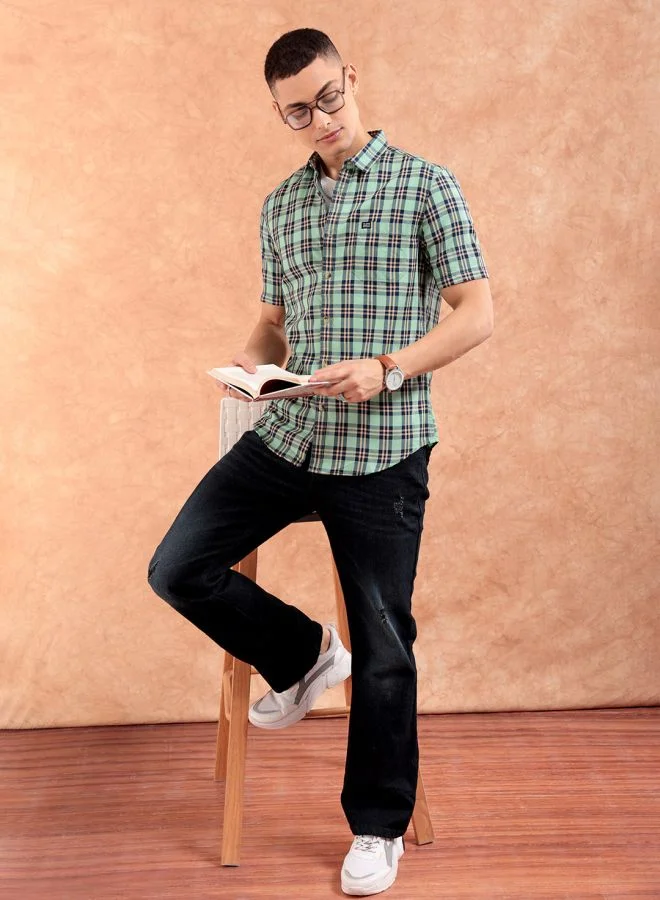 شركة المرآب الهندية Men Slim Fit Checkered Half Sleeves Spread Collar Casual Shirt