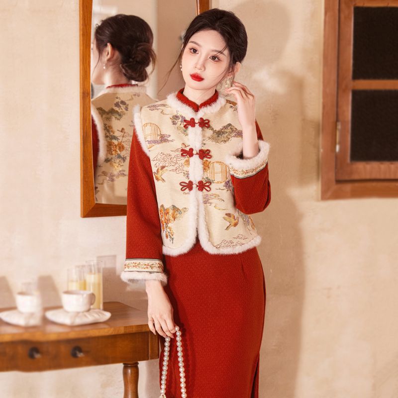 Young Red New Chinese New Years Service suit Cheongsam Vest 2024 Winter New Daily Warm... Red cheongsam - Image 2