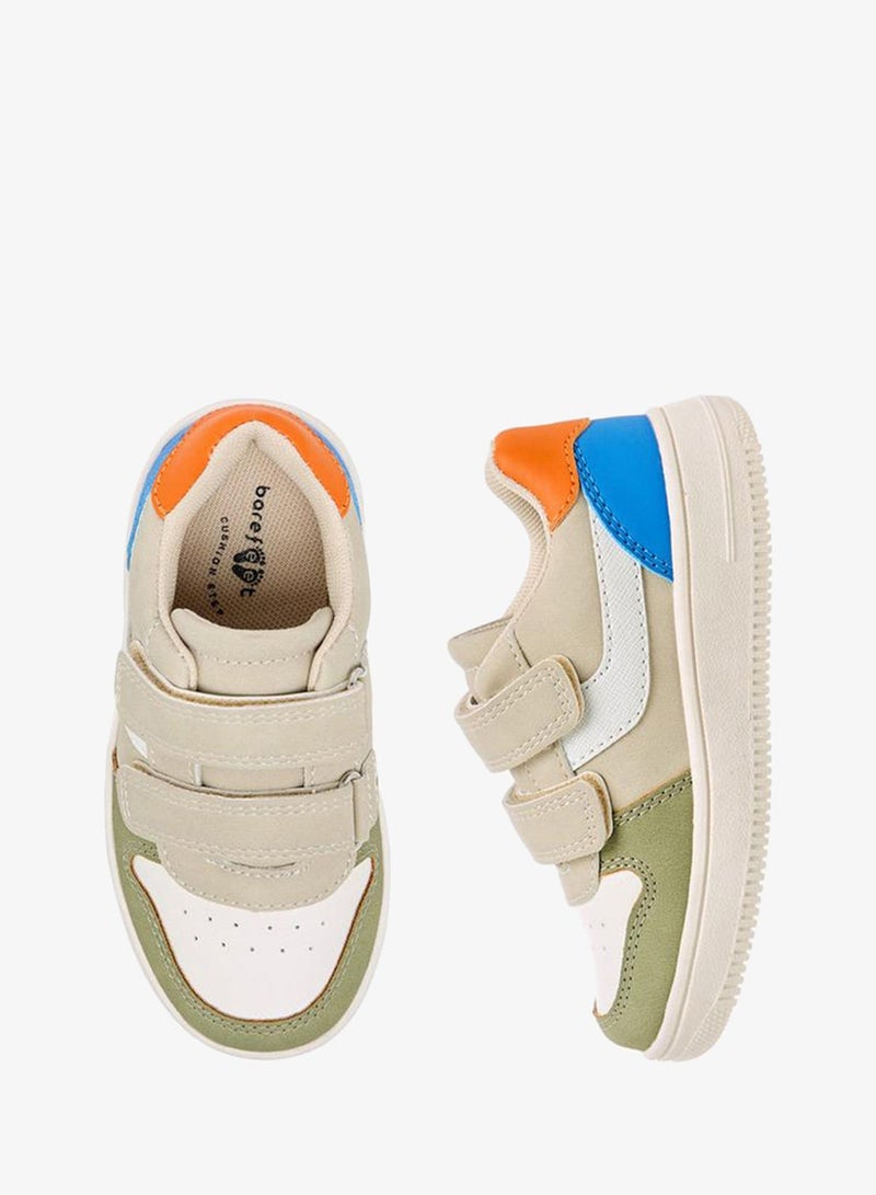 بيرفيت أحذية رياضية للأولاد بشريط لاصق وتصميم مقسم - Image 3