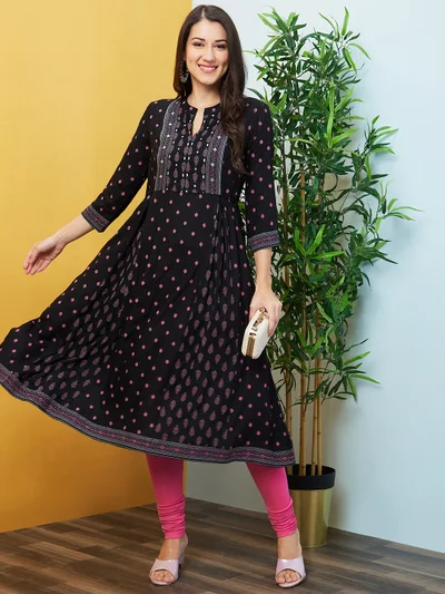 جلو باص Women Ethnic Motif Printed Mirror Work Anarkali Kurta