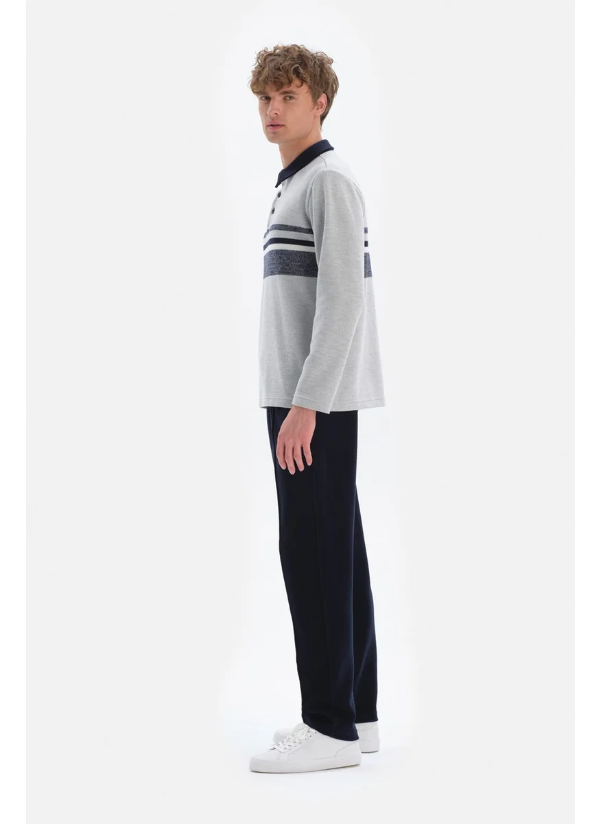 داجي Gray Plaid Collar Jacquard Sweatshirt