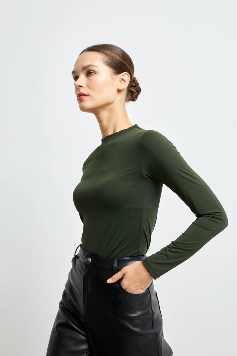 بيبانتولون BIPANTOLON Women's Slim Fit Crew Neck Blouse