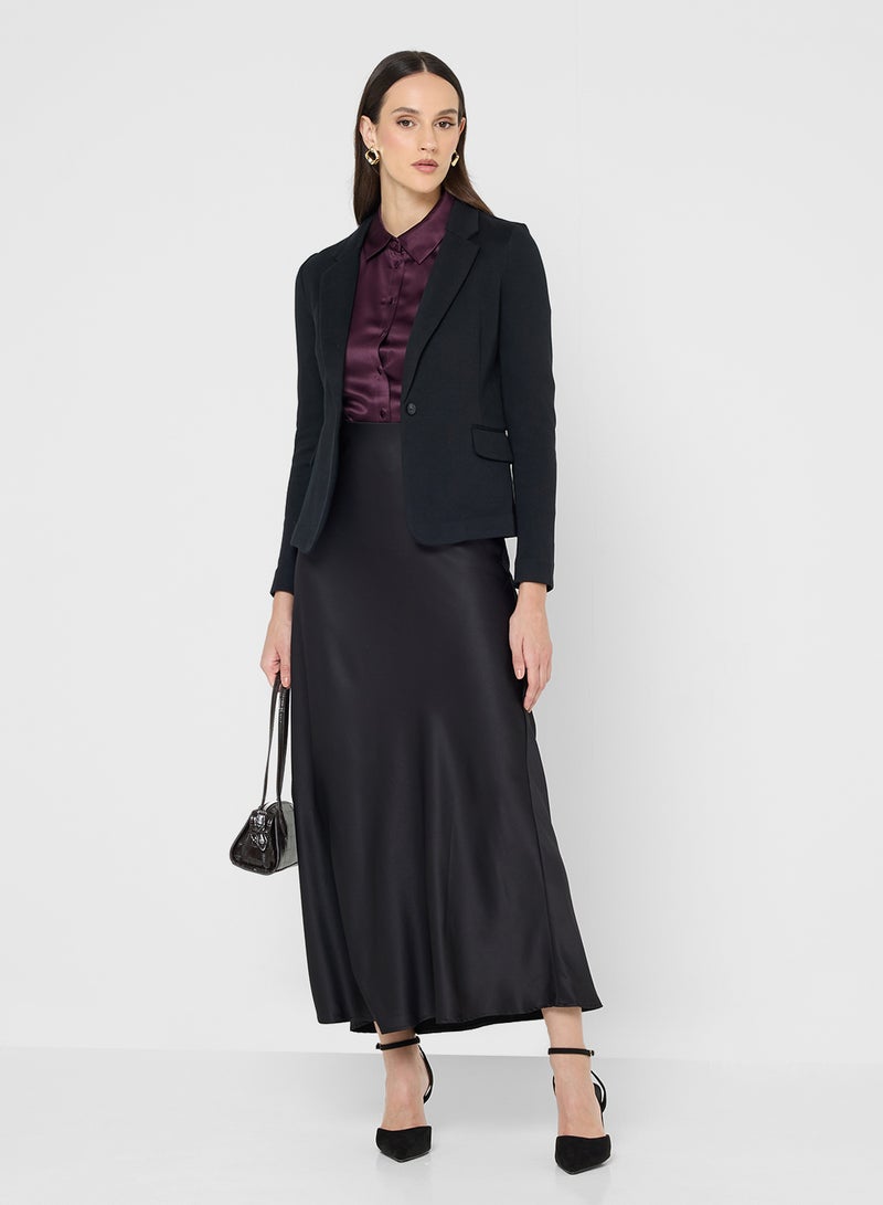 فيرو مودا تنورة ساتان بتفاصيل مائلة - Image 1