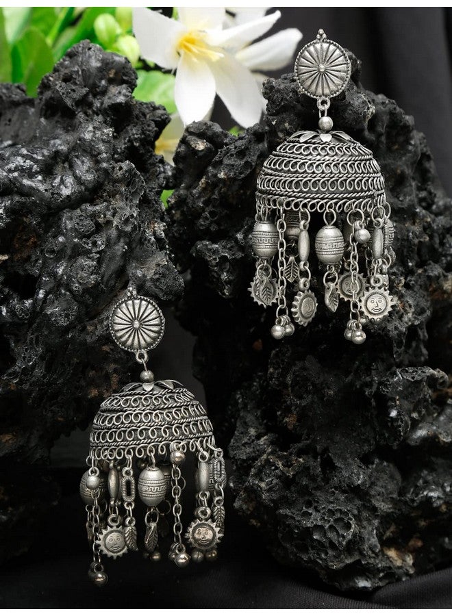 يو بيلا أقراط جومكي كبيرة الحجم من الفضة المؤكسدة مستوحاة من المشاهير من YouBella Jewellery للفتيات والنساء (النمط 1) - Image 4