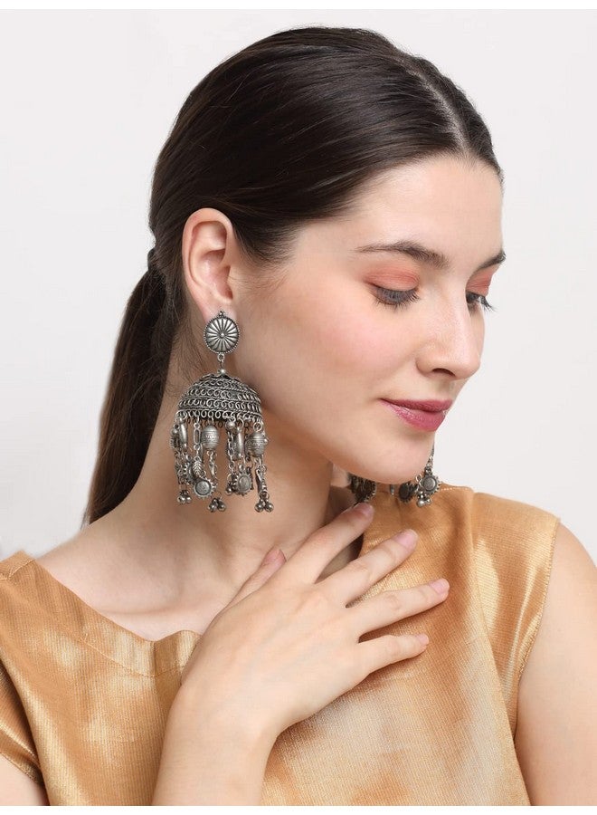 يو بيلا أقراط جومكي كبيرة الحجم من الفضة المؤكسدة مستوحاة من المشاهير من YouBella Jewellery للفتيات والنساء (النمط 1) - Image 3