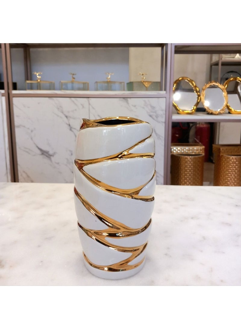 Porcelain Vase For Decoration -White And Gold - Image 2
