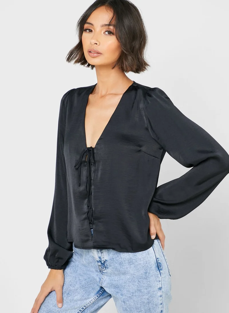 FOREVER 21 Lace Up Long Sleeve Top