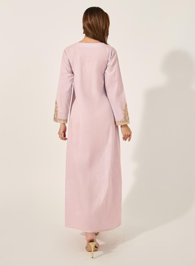 ستايلي جلابية مطرزة بتفاصيل دانتيل بتصميم - - Image 5