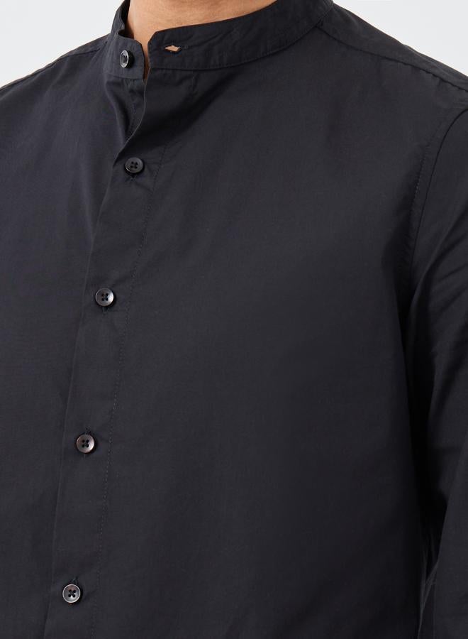 Styli Styli Solid Mandarin Collar Regular Fit Poplin Shirt  - Image 3