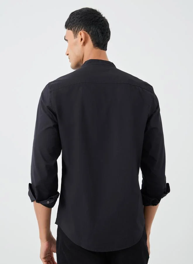 Styli Styli Solid Mandarin Collar Regular Fit Poplin Shirt