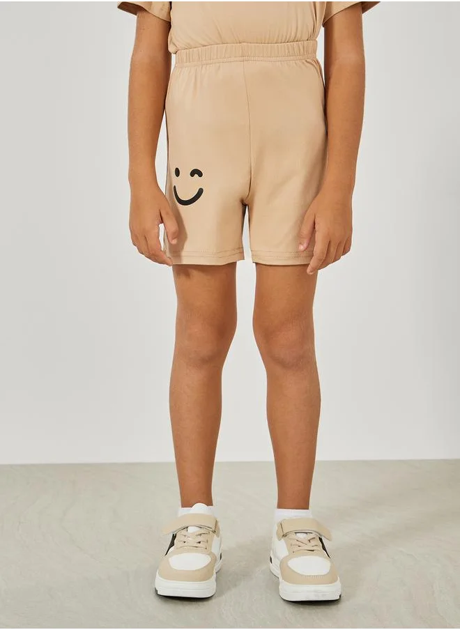 ستايلي Smile Print T-Shirt & Shorts Set
