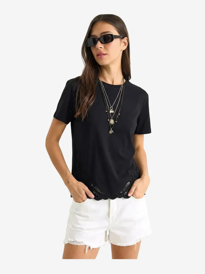 بيانكو لوتشي LUCCI Embroidered Crew Neck T-Shirt
