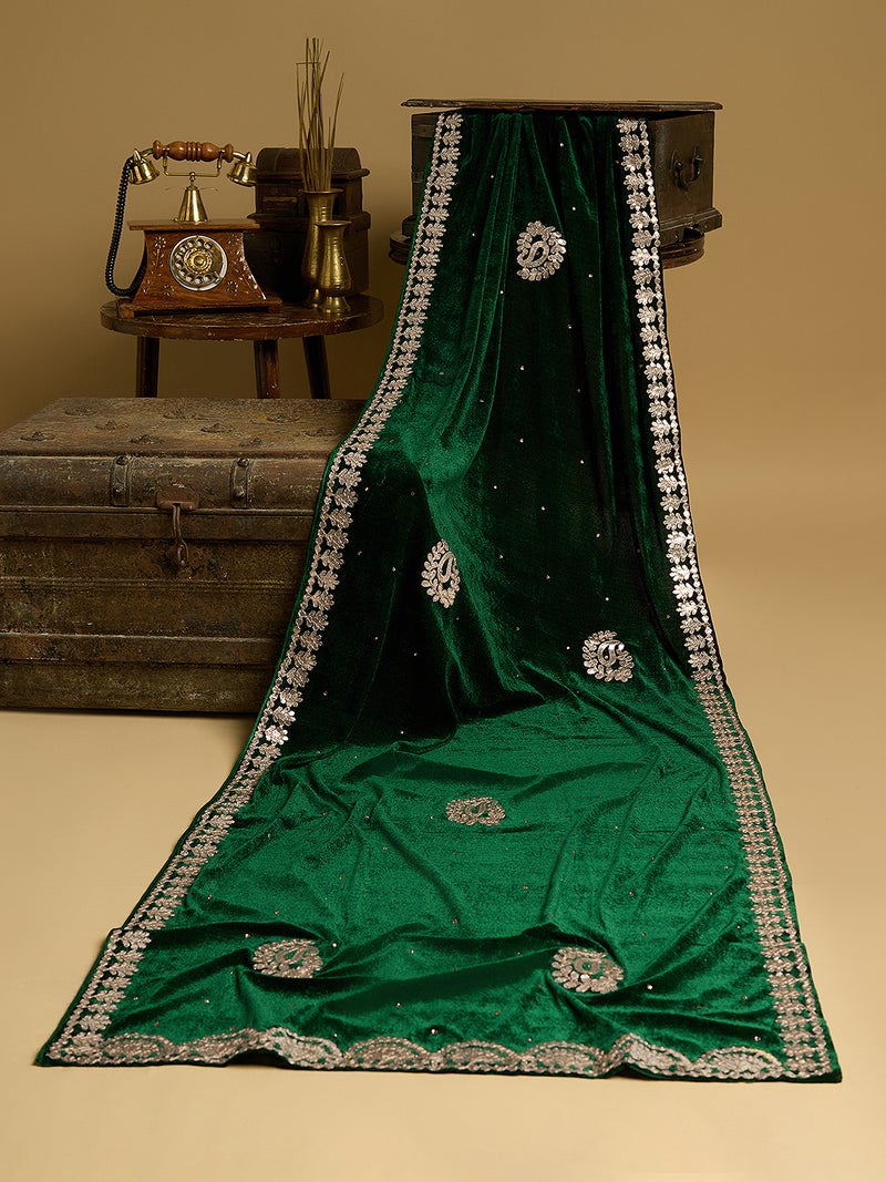 Globus Women Green Paisley Embroidered Gotta Patti Detail Embellished Velvet Festive Dupatta - Image 1