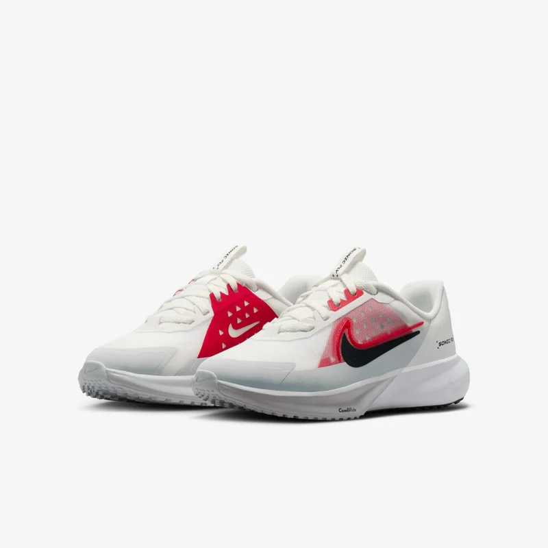 Nike Kids' Sonic Fly Running Shoes