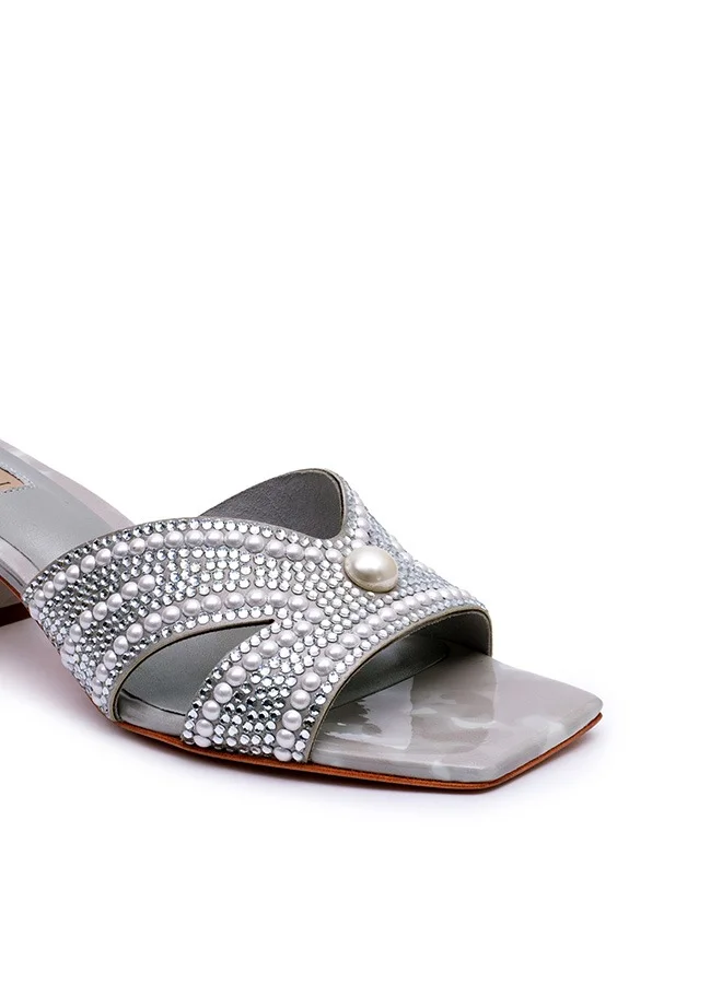 نيكولي آلان