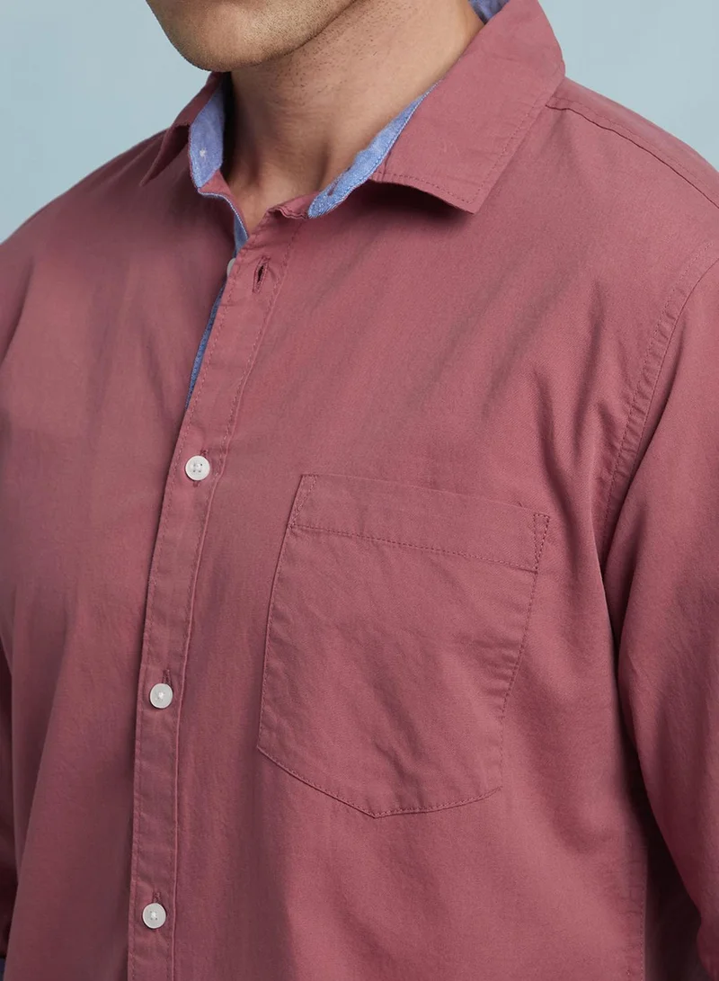 Dennis Lingo Men's Dusty Pink 100% Cotton Solid Button Down Regular Fit Shirt