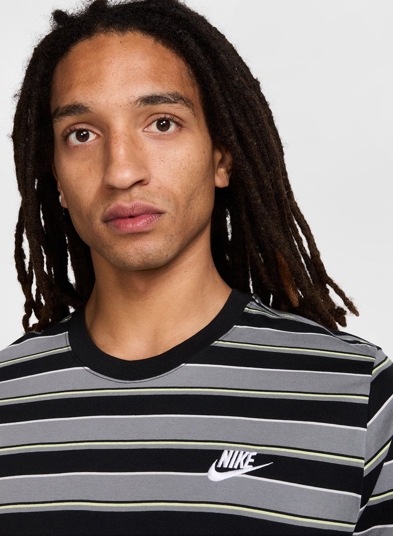 Nike Nsw Club Stripe T-Shirt - Image 3