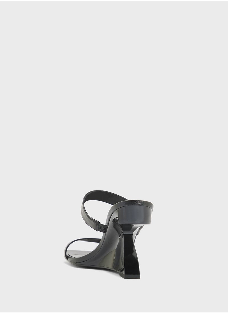 Karl Lagerfeld WAVERLY Double Strap Slide  - Image 2