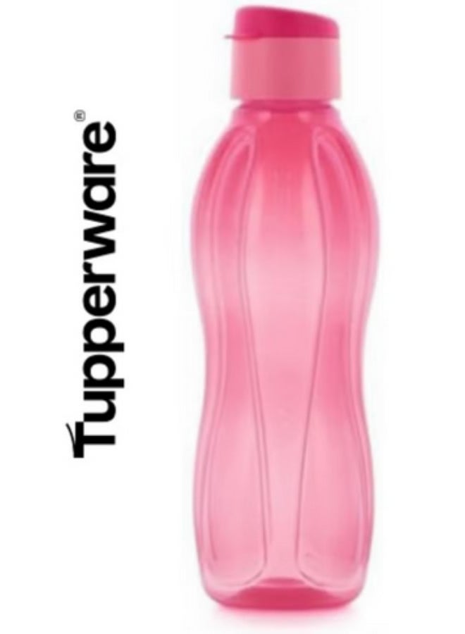 توبروير زجاجة مياه Tupperware الأصلية ذات الغطاء القابل للطي EDD سعة 1 لتر، عبوة من قطعتين - لون أحمر وأزرق - Image 4