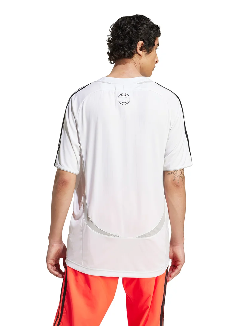 اديداس اوريجينالز Adicolor Teamgeist Loose T-Shirt
