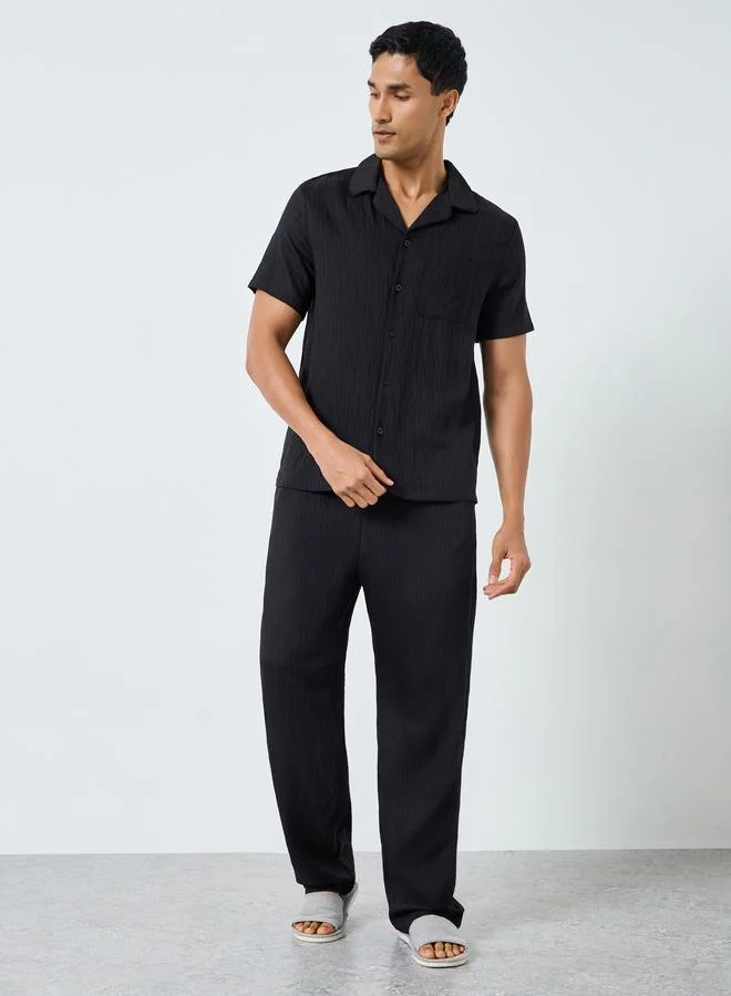 ستايلي طقم بيجاما من بنطال وقميص بقصة مريحة وأكمام قصيرة