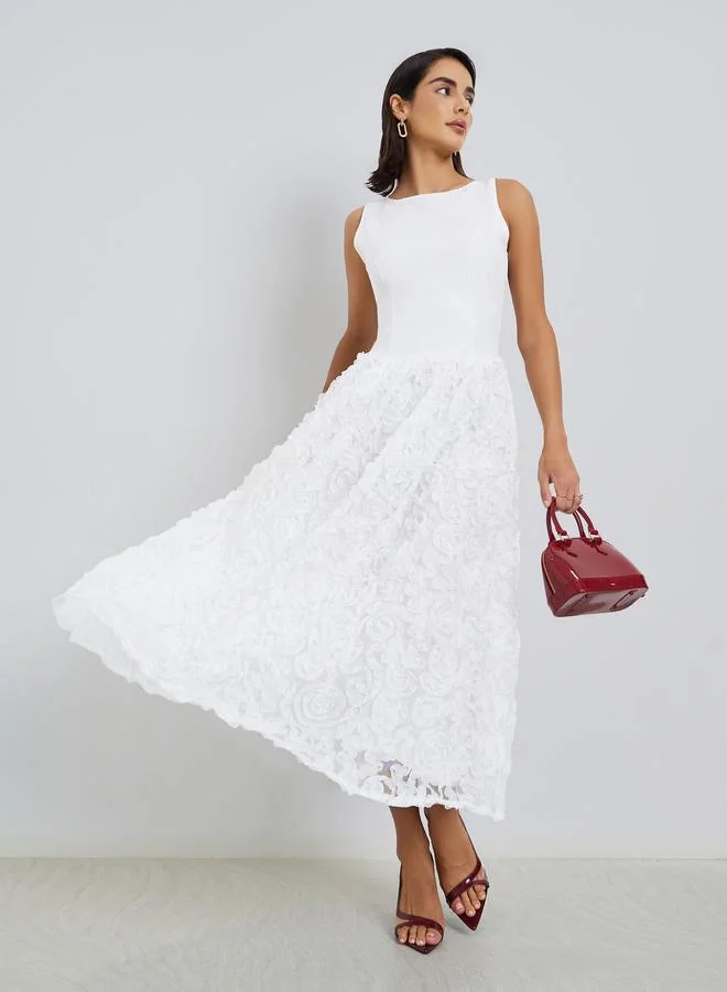 ستايلي فستان ميدي بلا أكمام بتفاصيل ورود