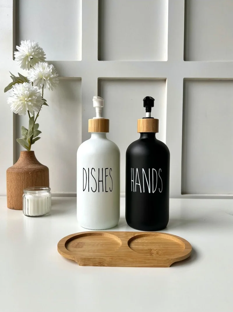 موتوجو Glass 2-Piece Black and White Bamboo Base Soap Dish Set | Hands Dishes Black