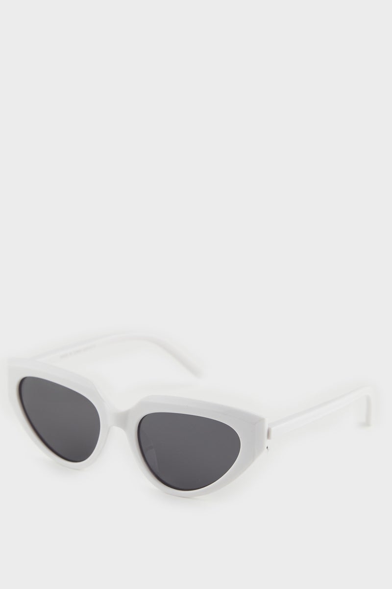 DeFacto White Woman Round Sunglasses Casual - Image 3