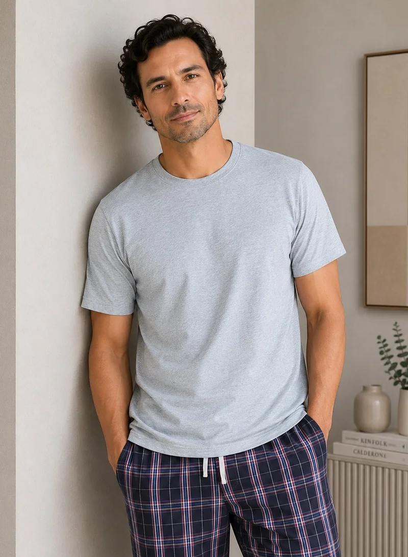 فكتور اند جين Men’s Short Sleeve T-Shirt & Long Pants Pyjama Set – Comfortable Relaxed Fit