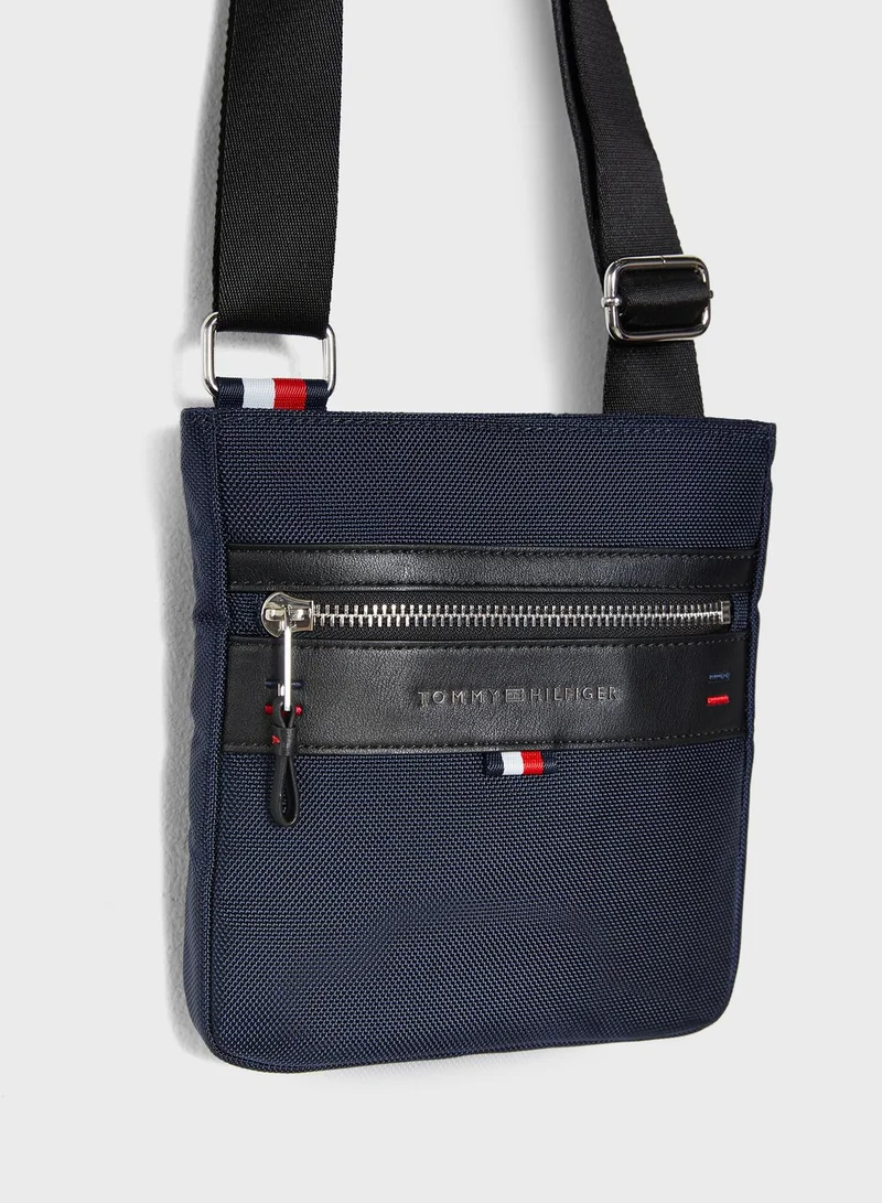 TOMMY HILFIGER Elevated Mini Messenger Bag