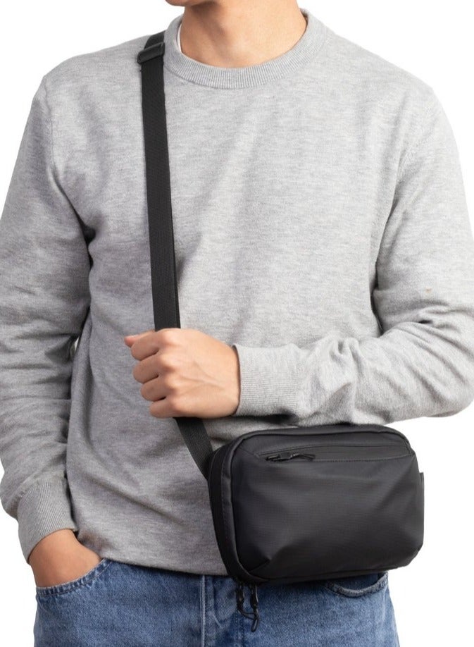 ايه ار سابلاي Trans Bag من Arij Bags | شنطة 3 في 1 كروس / صدر / يد للاستخدام اليومي والخروج، مبطنة من الداخل ضد الصدمات، جيب رئيسي، جيوب متعددة (23 × 15 × 8 سم) (أسود) - Image 3