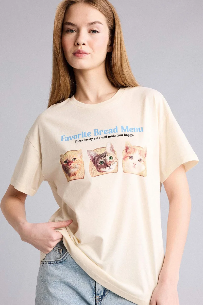 ديفاكتو Crew Neck Printed Oversize T-Shirt