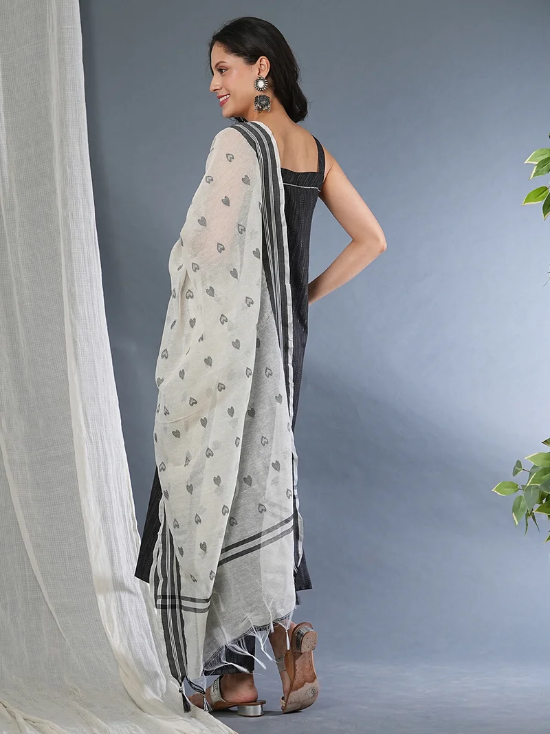 globus Women Strappy Self Design Yarndyed Straight Kurta With Pants & Dupatta