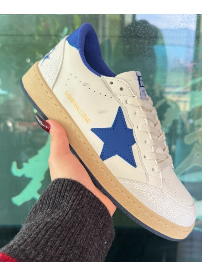 جولدن نجوم كرة الأوز الذهبية أحذية رياضية عصرية ومريحة. - Image 3