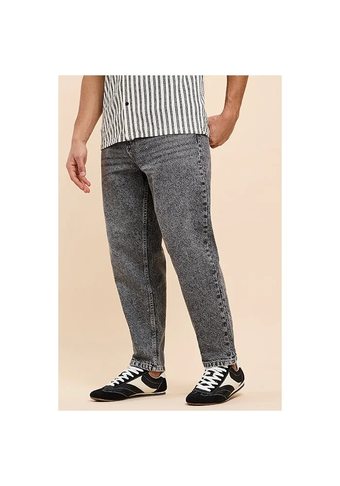 R&b  Washed Relaxed Fit Jeans with Button Closure for Men | Best Price UAE