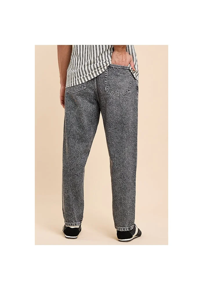 R&b  Washed Relaxed Fit Jeans with Button Closure for Men | Best Price UAE