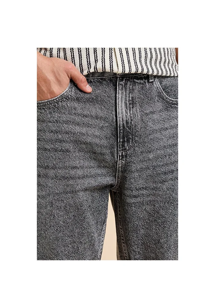R&b  Washed Relaxed Fit Jeans with Button Closure for Men | Best Price UAE