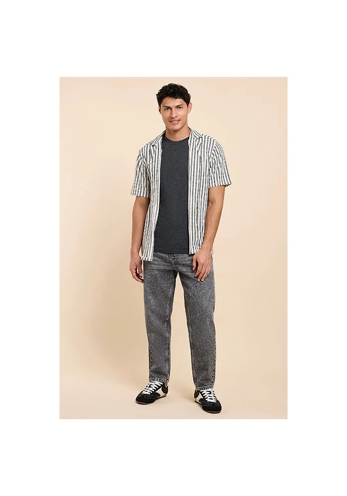 R&b  Washed Relaxed Fit Jeans with Button Closure for Men | Best Price UAE