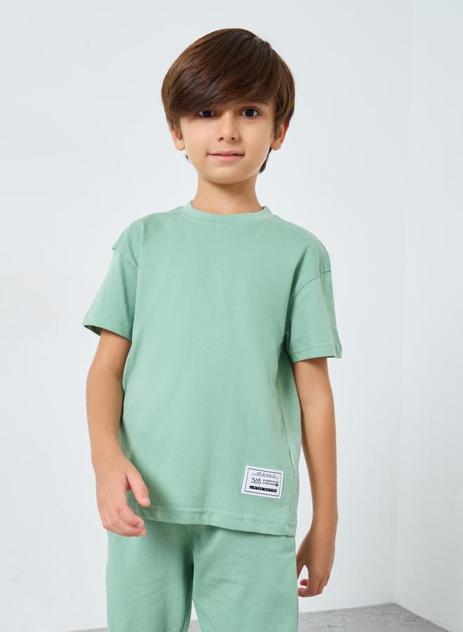 Styli Boys Green Solid T-Shirt and Joggers Set - Image 2