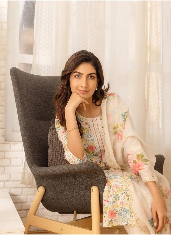 DW Floral Printed A-Line Kurta with Trousers and Dupatta Set by Styli  - Image 5
