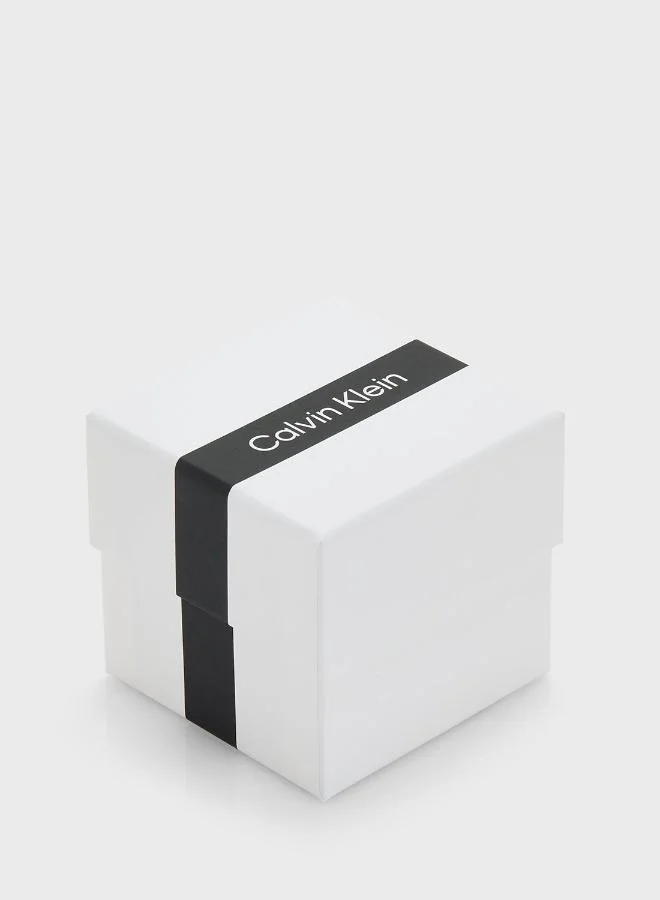 كالفن كلاين أساسيات هندسية