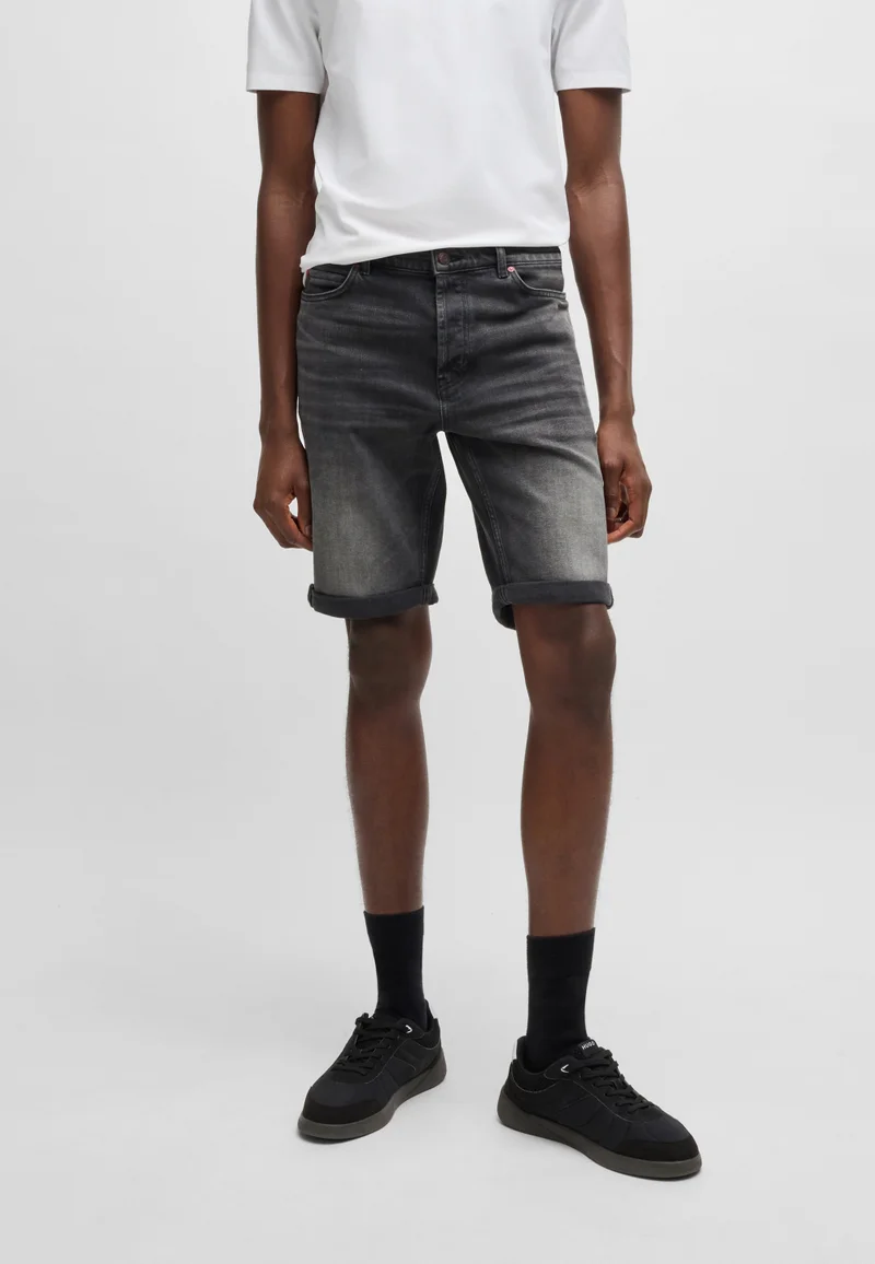 HUGO Tapered-fit shorts in black comfort-stretch denim