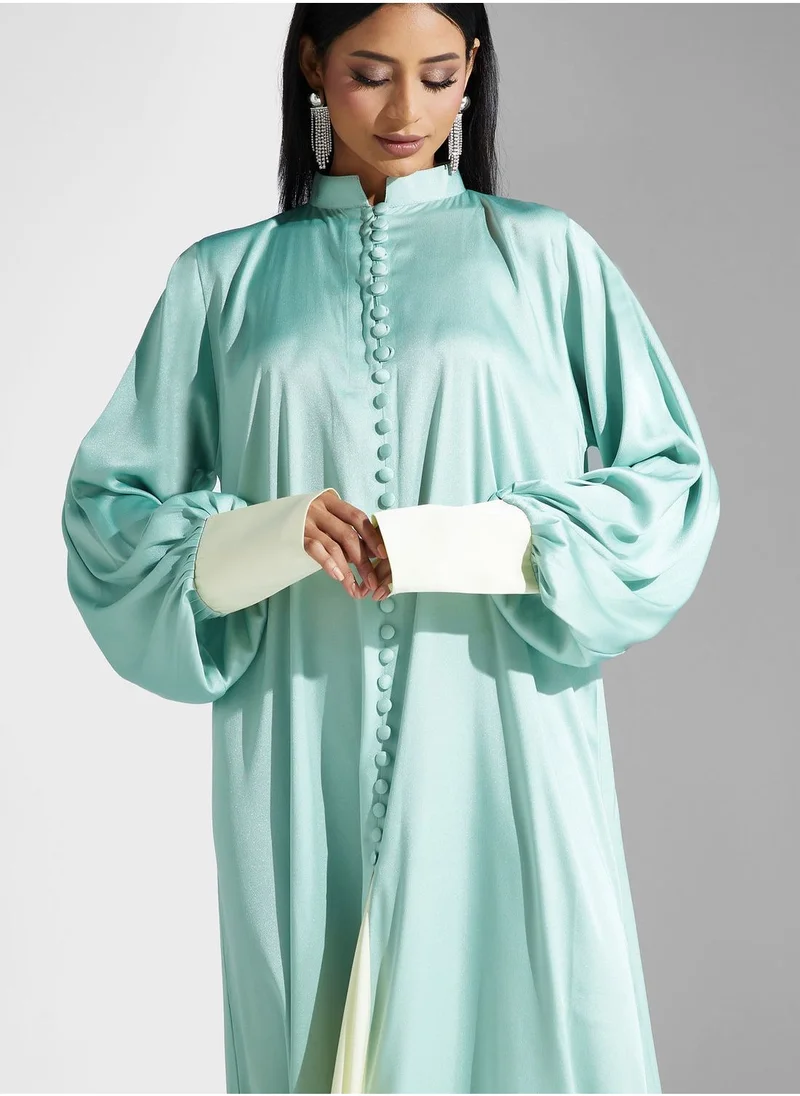 Meem by Mariyah Tiered Abaya