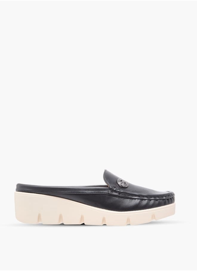Le Confort Women Logo Embellished Slip-On Loafers  - Image 3