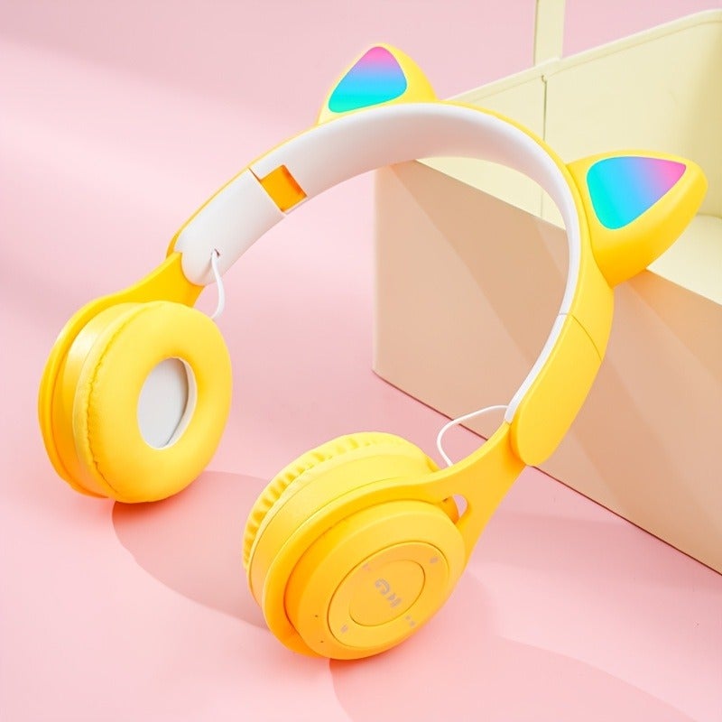 Wireless Over-Ear Headphones with Long Battery Life, Low Latency, and Cost-Effectiveness